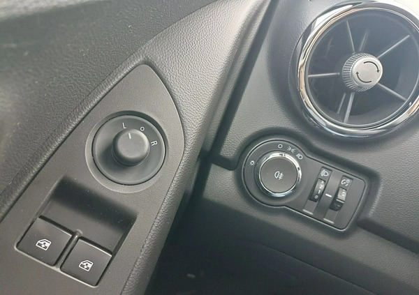 Chevrolet Trax cena 39900 przebieg: 100963, rok produkcji 2013 z Pruszcz Gdański małe 379